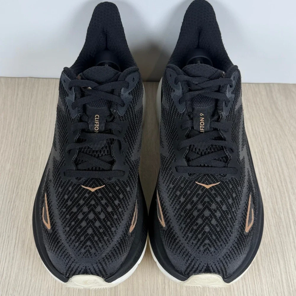 Hoka One One gold road plush